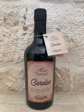 Carica l'immagine nel visualizzatore di Gallery, Carolivo: liquore artigianale a base di foglie di ulivo, carrube e mandorle. Alc. 30% Vol. 500 Cl