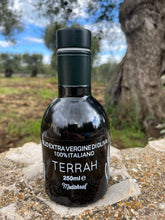 Carica l'immagine nel visualizzatore di Gallery, Olio evo, bottiglia vetro da 0,25 lt