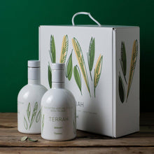 Load image into Gallery viewer, EVO Oil Gift Box 2 Glass Bottles 0,50 lt